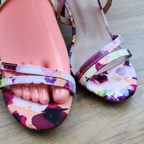 🩵NWOB Dream Pairs Gigi Floral Strappy Heels Size 7.5 - Picture 8 of 15